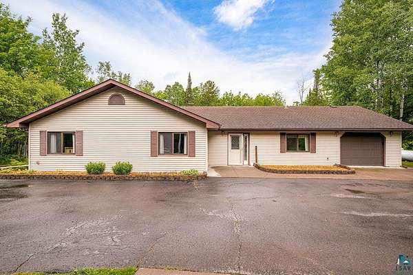 5 Acres of Land with Home for Sale in Duluth, Minnesota