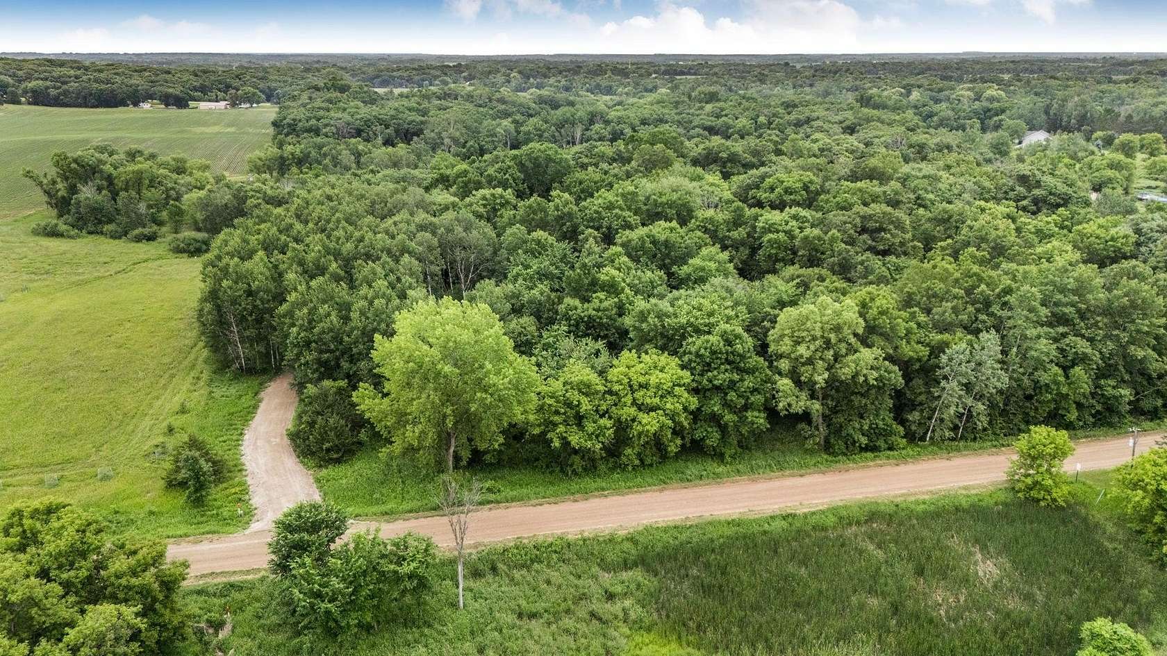 5.38 Acres of Residential Land for Sale in South Haven, Minnesota