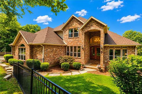 2.63 Acres of Land with Home for Sale in Fayetteville, Arkansas