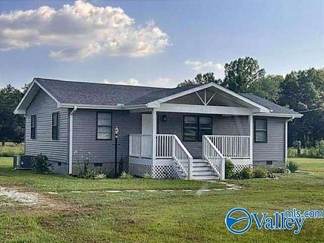 5.2 Acres of Land with Home for Sale in Decatur, Alabama
