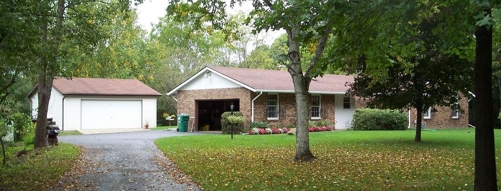 23 Acres of Recreational Land with Home for Sale in Battle Creek, Michigan