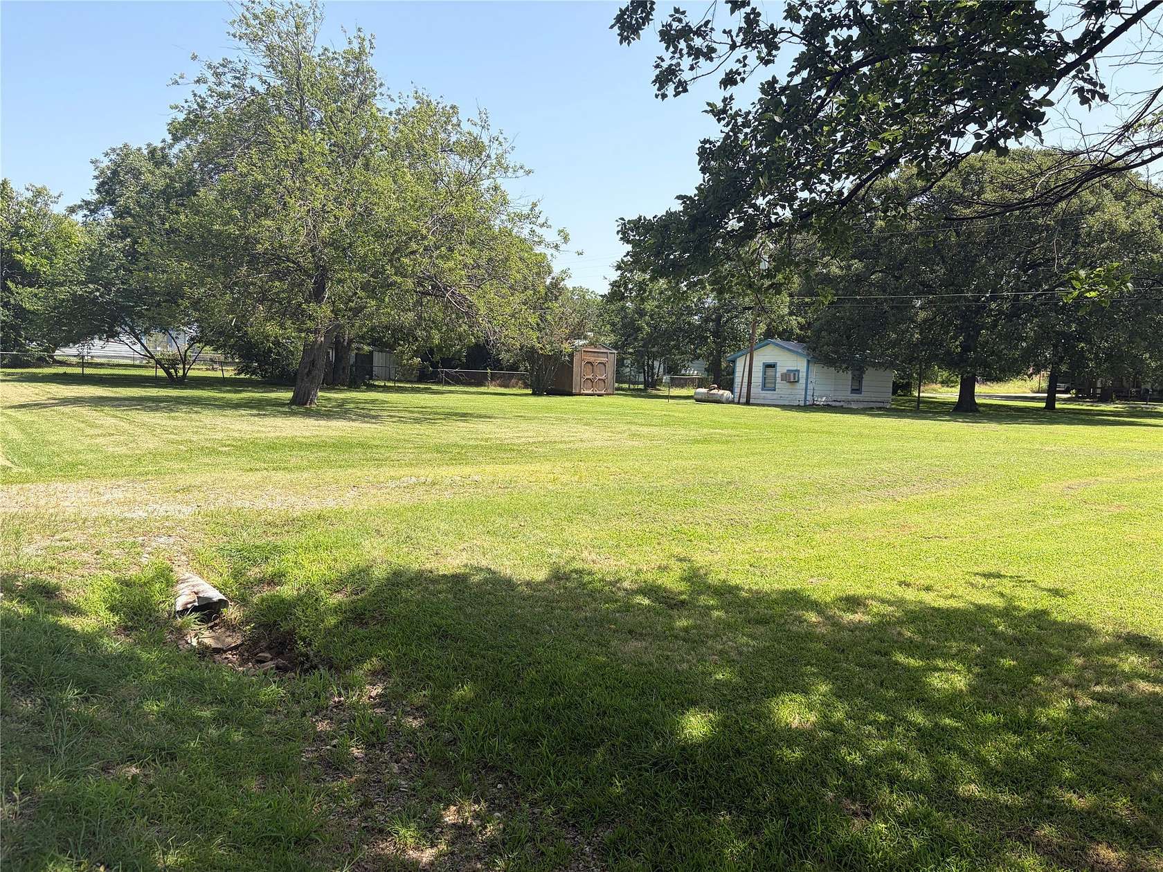 0.35 Acres of Residential Land for Sale in Gordonville, Texas