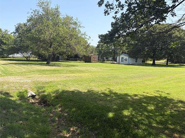 0.35 Acres of Residential Land for Sale in Gordonville, Texas