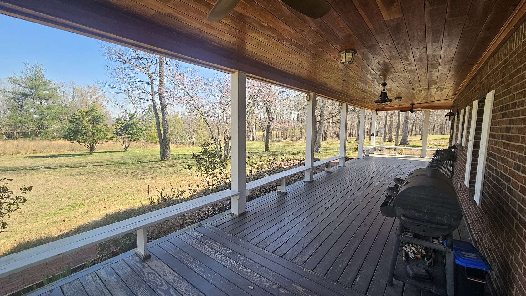5.36 Acres of Land with Home for Sale in Greenbrier, Tennessee