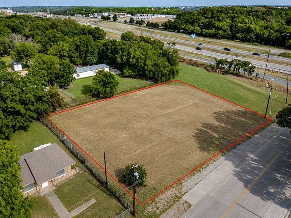 0.5 Acres of Commercial Land for Sale in Sunnyvale, Texas