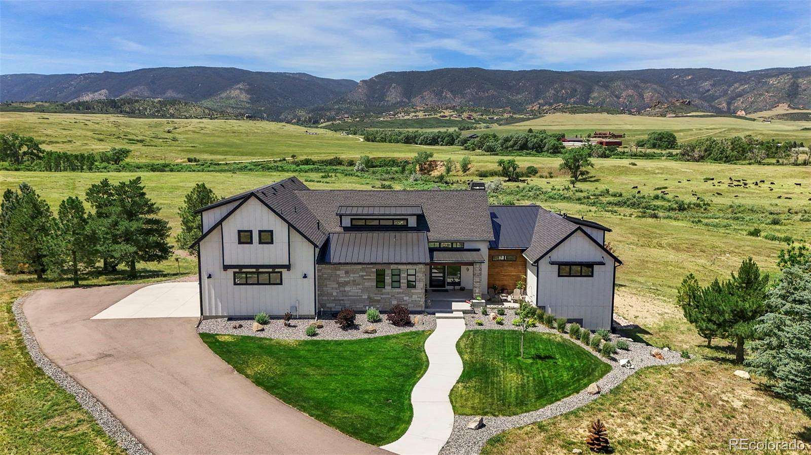 3.67 Acres of Land with Home for Sale in Sedalia, Colorado