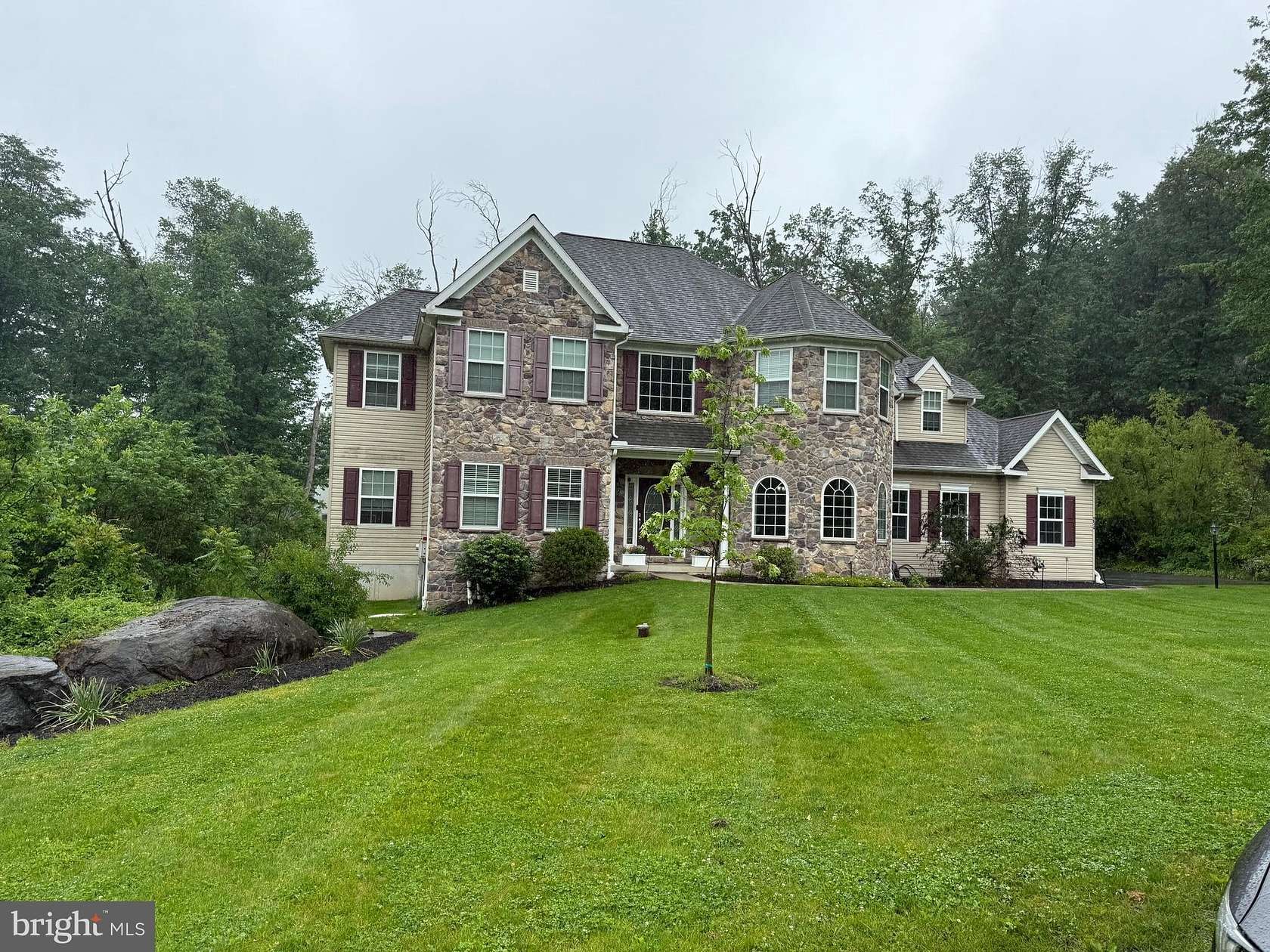 1.78 Acres of Land with Home for Sale in Elizabethtown, Pennsylvania