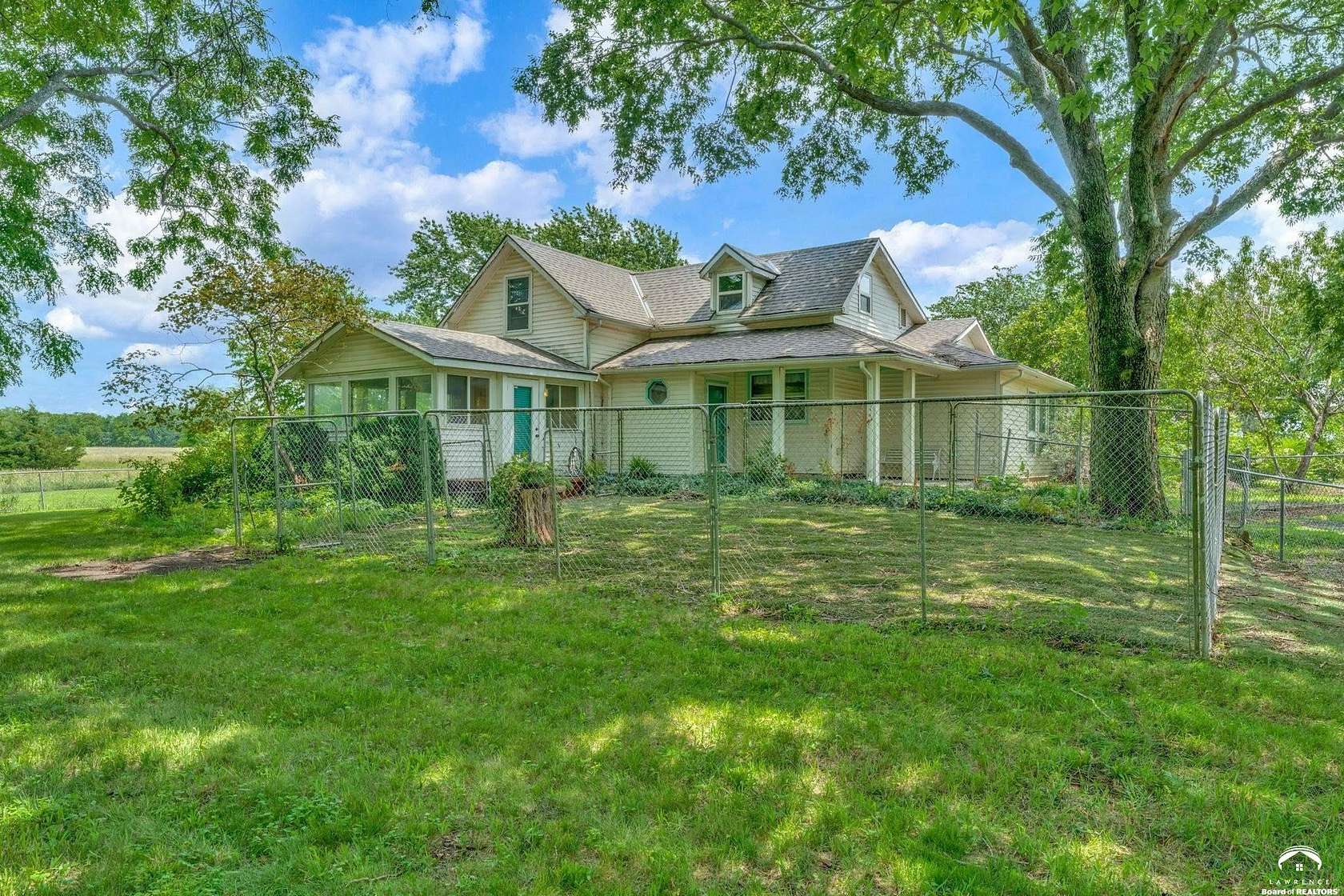 17 Acres of Land with Home for Sale in Baldwin City, Kansas