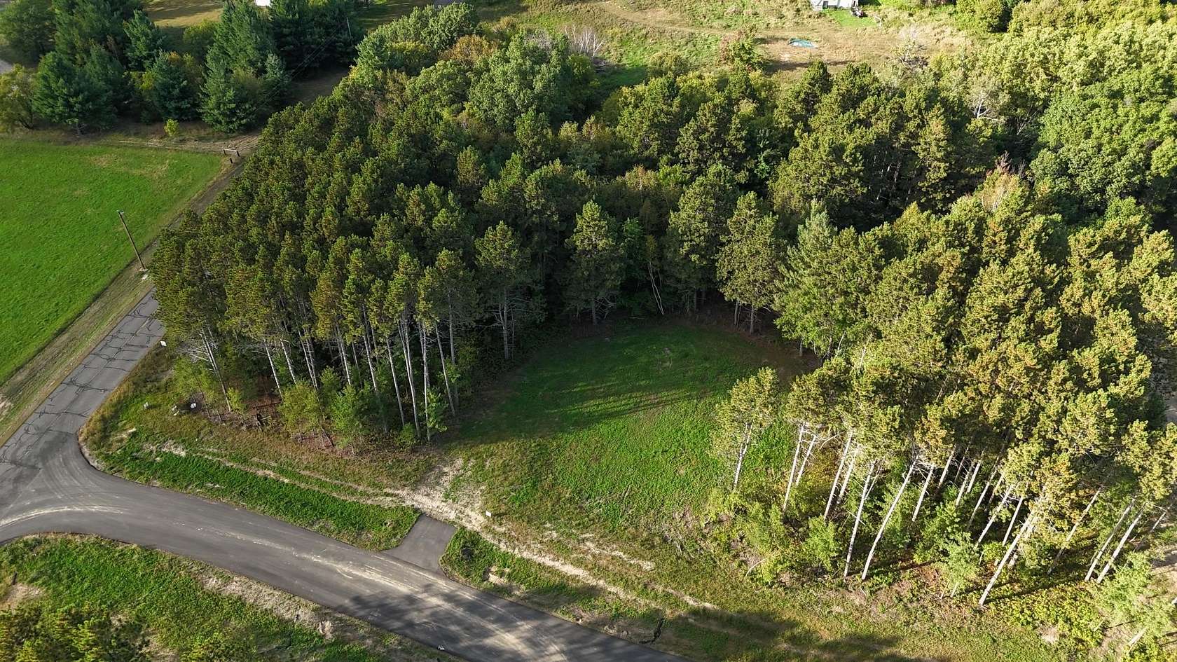 3 Acres of Residential Land for Sale in Cambridge, Minnesota