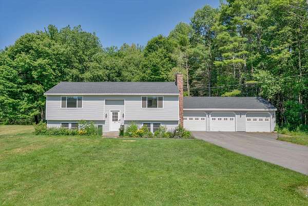 4.8 Acres of Land with Home for Sale in Yarmouth, Maine