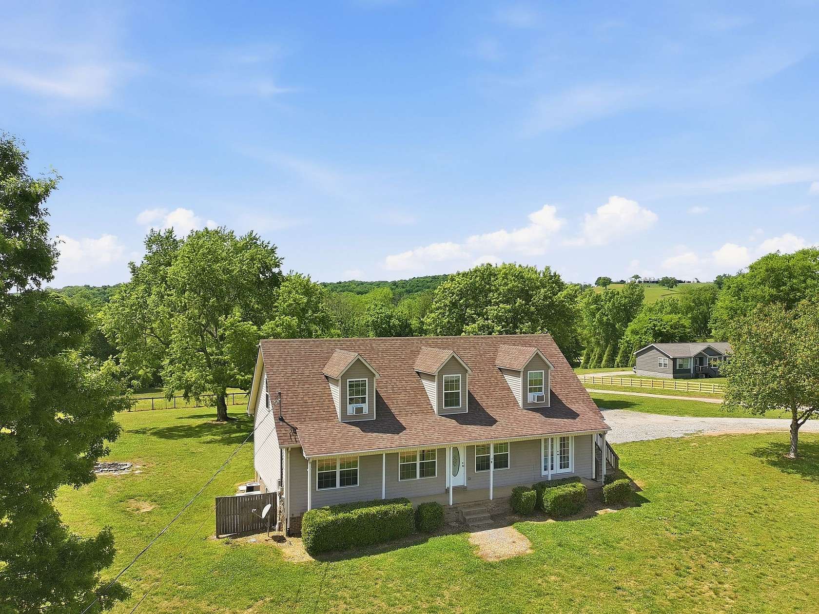 5 Acres of Land with Home for Sale in Columbia, Tennessee