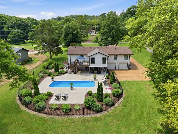 1.89 Acres of Land with Home for Sale in Nashville, Tennessee
