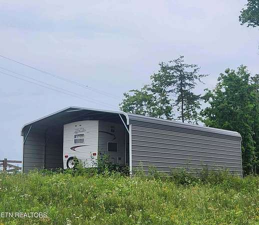 9.27 Acres of Land for Sale in Jamestown, Tennessee