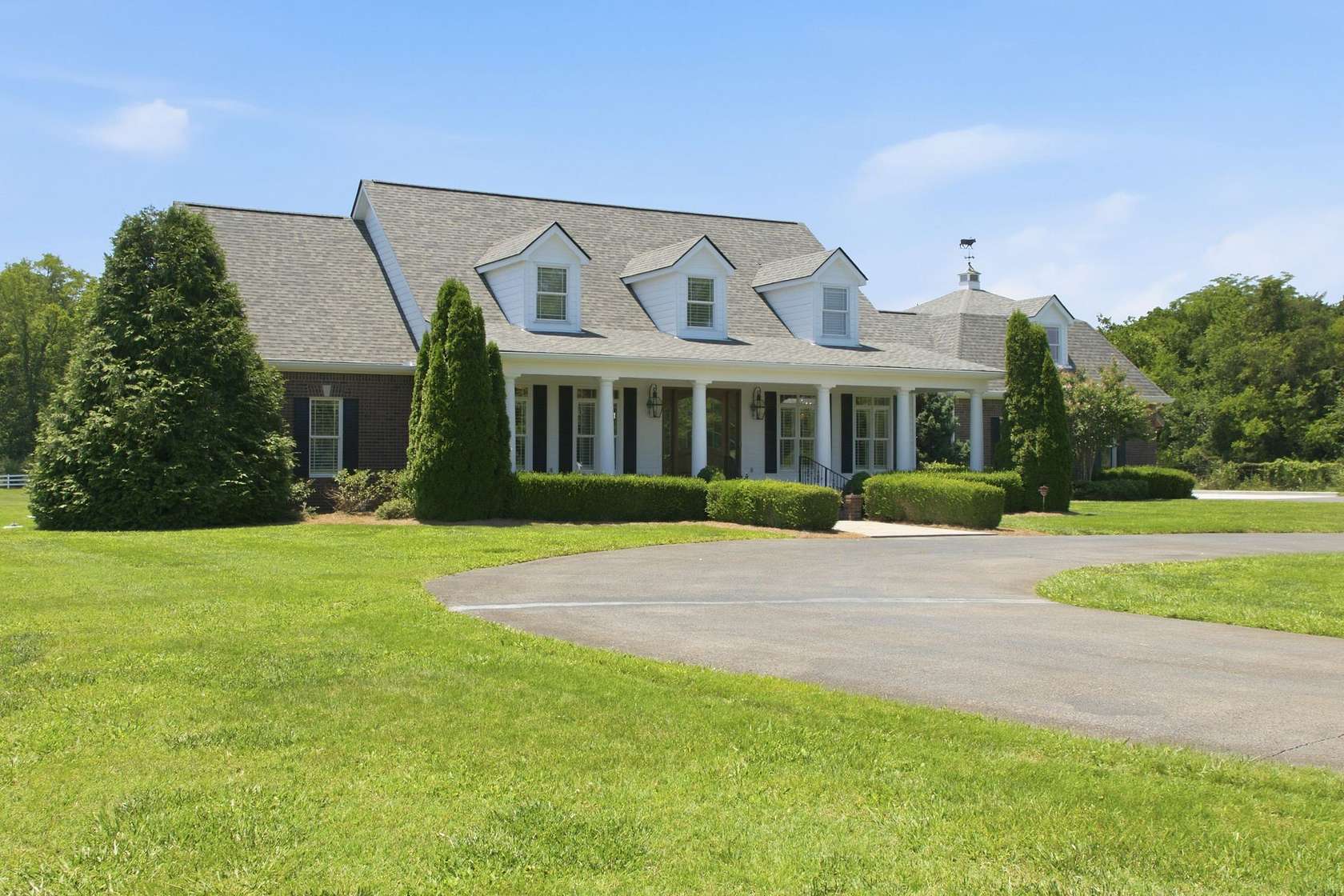 5 Acres of Land with Home for Sale in Christiana, Tennessee