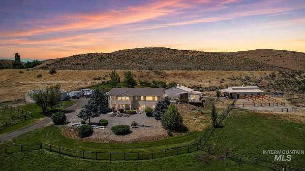 5 Acres of Land with Home for Sale in Emmett, Idaho