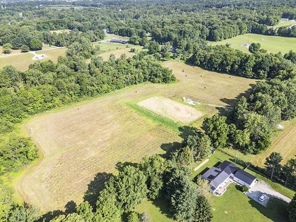 8.66 Acres of Residential Land for Sale in Alexandria, Ohio