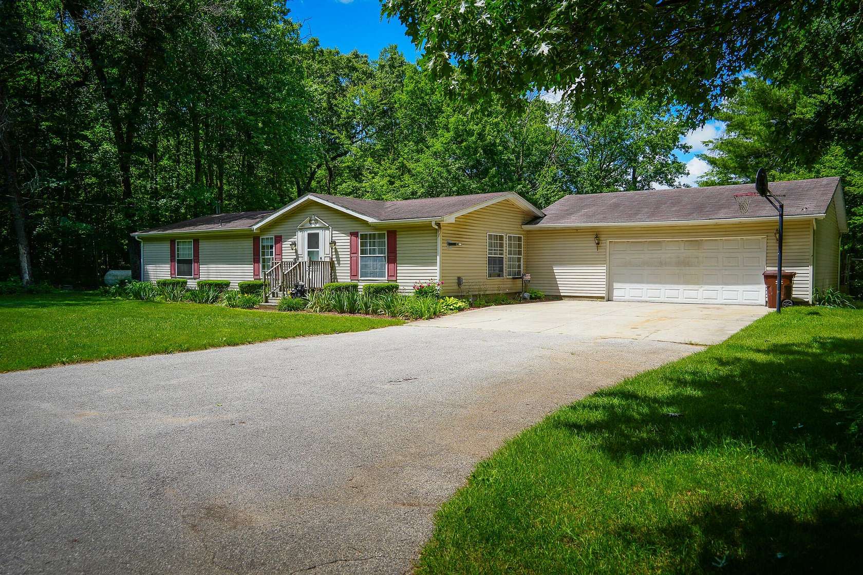 4.62 Acres of Land with Home for Sale in Howard City, Michigan