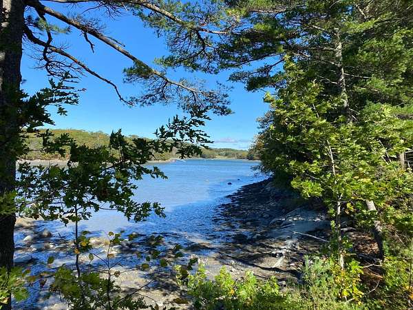 1.38 Acres of Residential Land for Sale in Boothbay, Maine