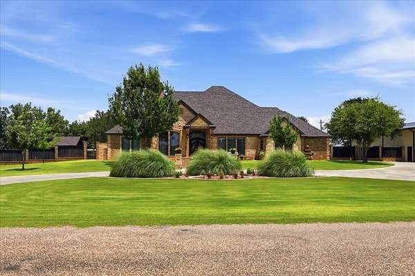 2.1 Acres of Land with Home for Sale in Seminole, Texas