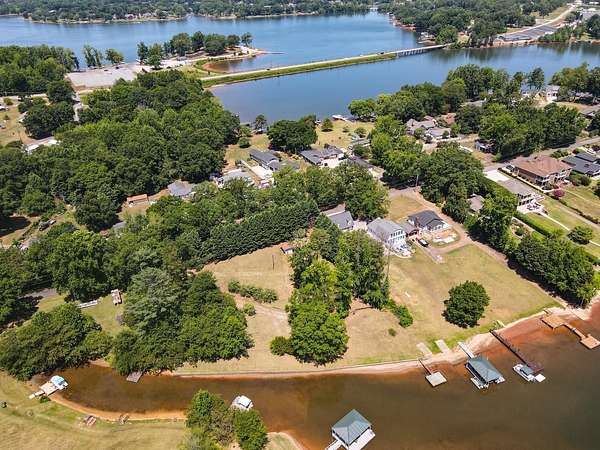 0.67 Acres of Residential Land for Sale in Inman, South Carolina