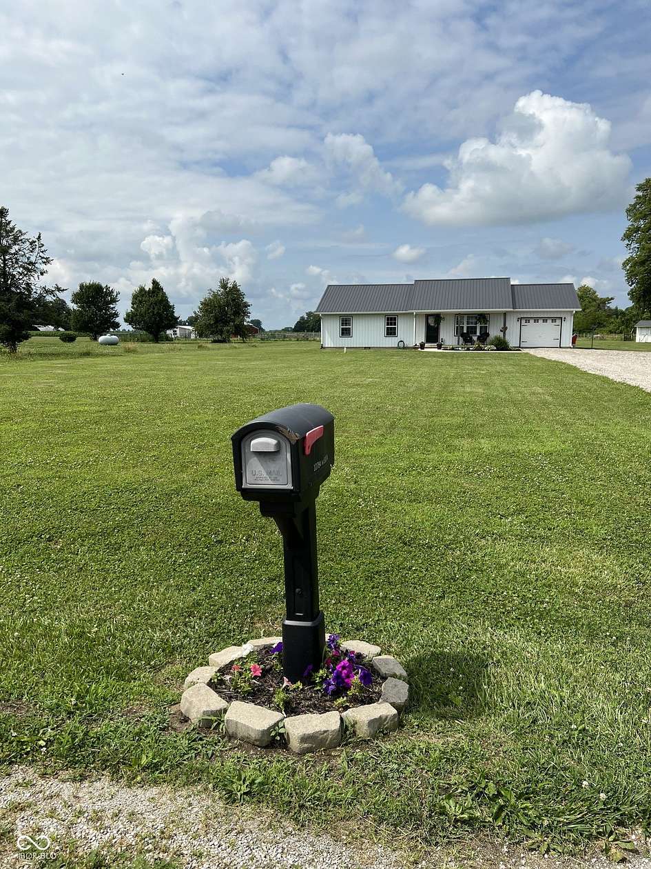2 Acres of Land with Home for Sale in Kempton, Indiana