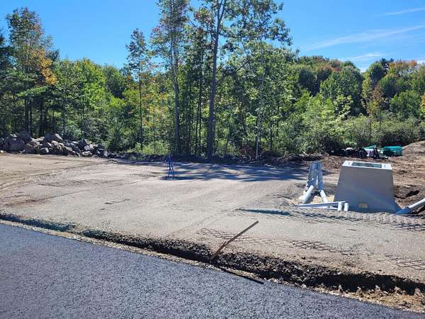 0.77 Acres of Residential Land for Sale in Cape Elizabeth, Maine