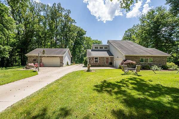 6.6 Acres of Land with Home for Sale in Chesapeake, Ohio