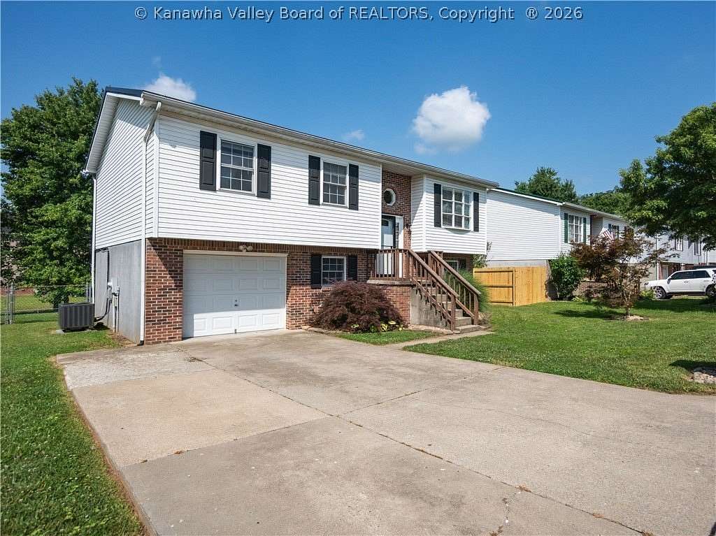 17 Acres of Land with Home for Sale in Hurricane, West Virginia