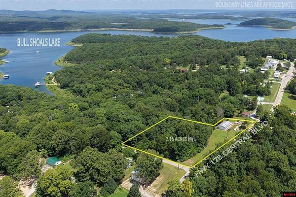 2.16 Acres of Mixed-Use Land for Sale in Bull Shoals, Arkansas