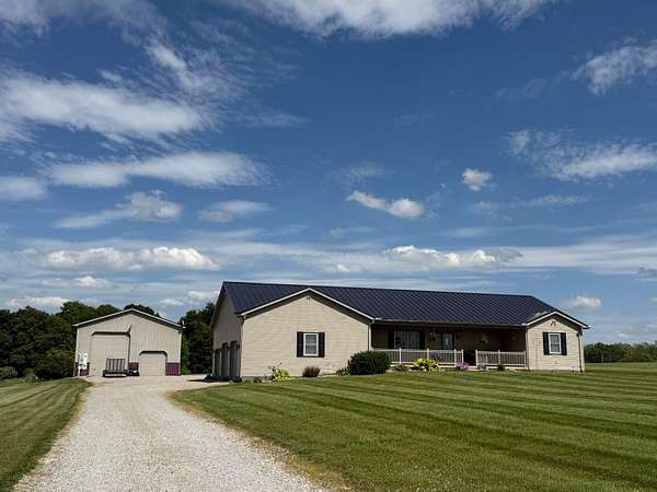 2 Acres of Land with Home for Sale in Circleville, Ohio