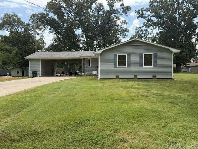 1.67 Acres of Land with Home for Sale in DeWitt, Arkansas