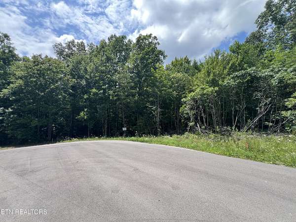 1.47 Acres of Residential Land for Sale in Grimsley, Tennessee