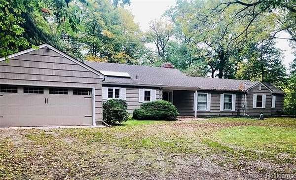 4.49 Acres of Land with Home for Lease in Rochester Hills, Michigan