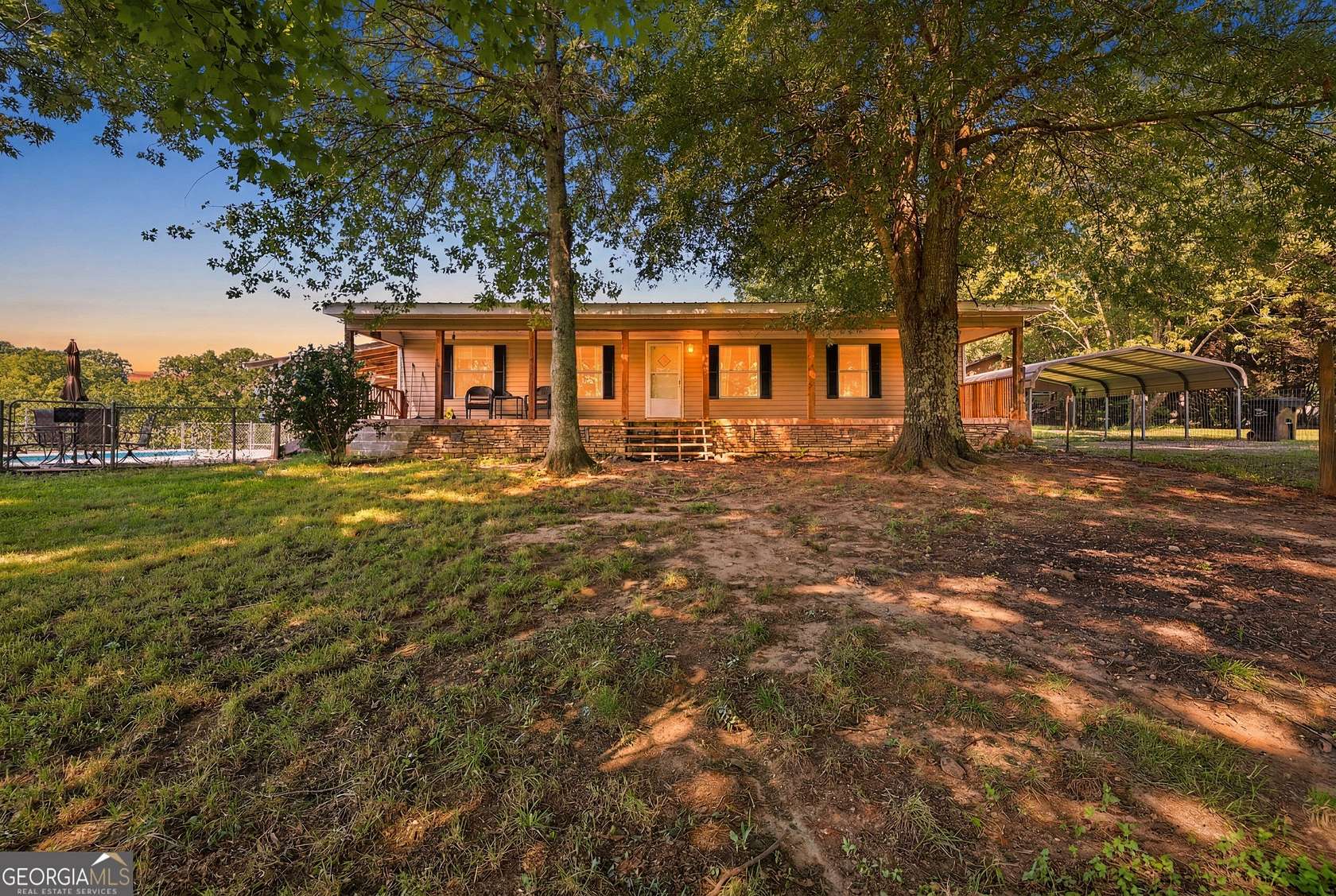10 Acres of Land with Home for Sale in Cleveland, Georgia