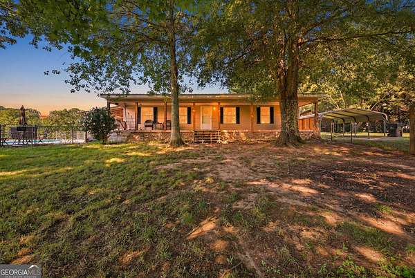 10 Acres of Land with Home for Sale in Cleveland, Georgia