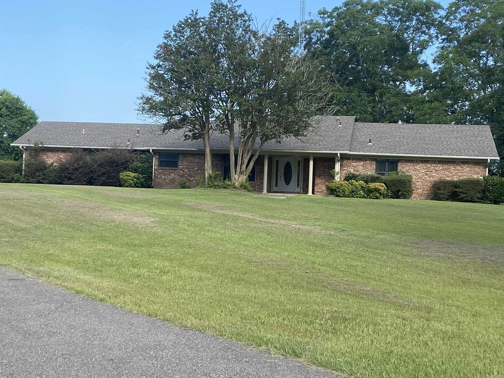 28.3 Acres of Land with Home for Sale in Nashville, Arkansas