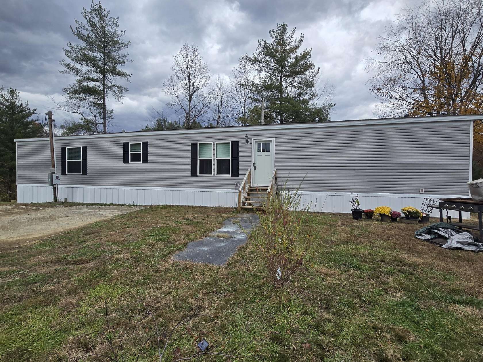 3.43 Acres of Land with Home for Sale in Girdler, Kentucky