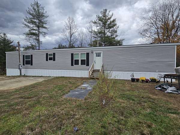 3.43 Acres of Land with Home for Sale in Girdler, Kentucky