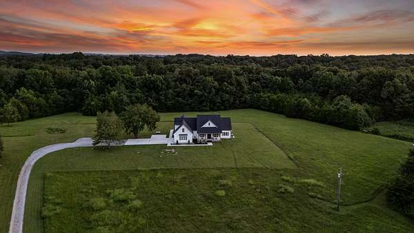 46.2 Acres of Land with Home for Sale in Shelbyville, Tennessee