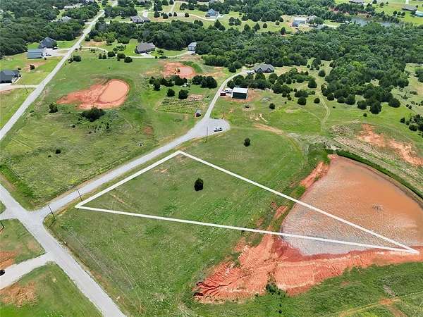 1.5 Acres of Residential Land for Sale in Purcell, Oklahoma