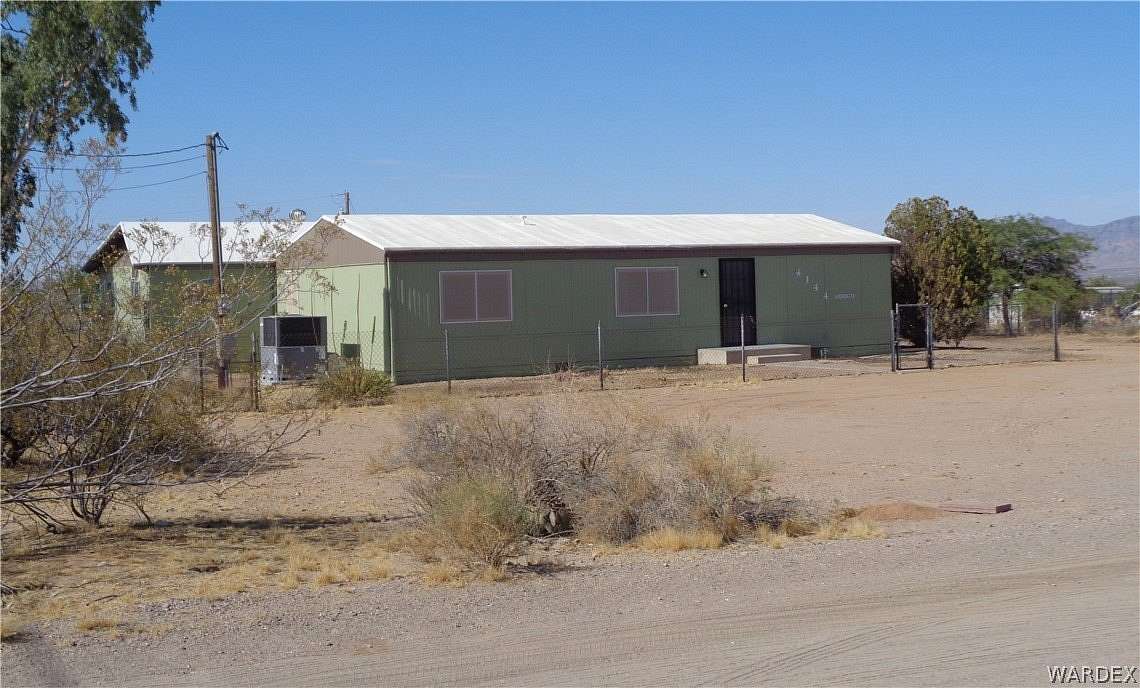 2.5 Acres of Land with Home for Sale in Golden Valley, Arizona