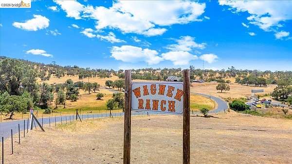 9.72 Acres of Land for Sale in Jamestown, California