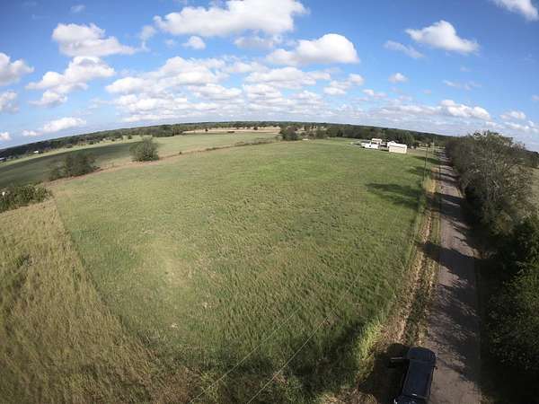 5 Acres of Residential Land for Sale in Emory, Texas