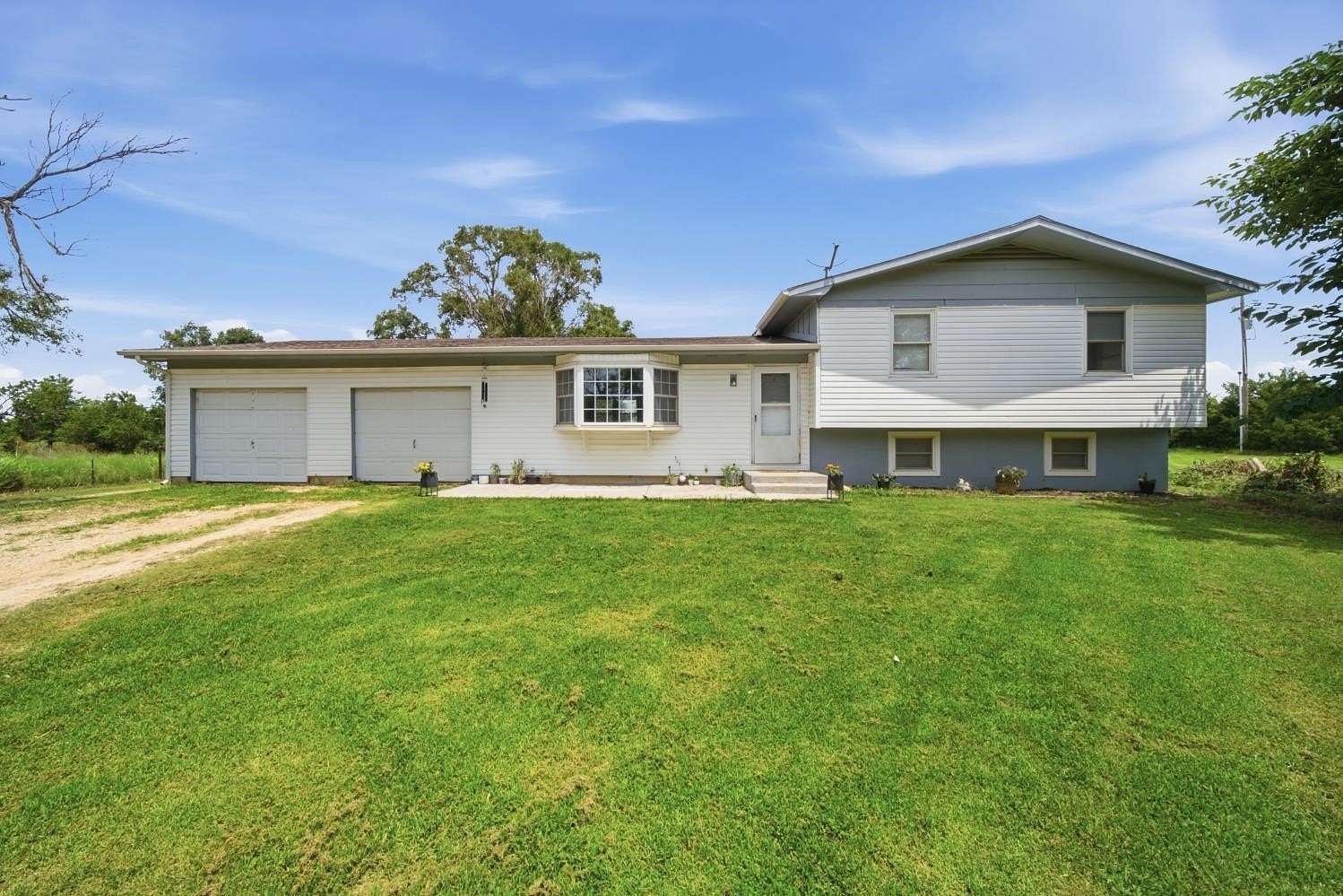 5.3 Acres of Land with Home for Sale in Augusta, Kansas