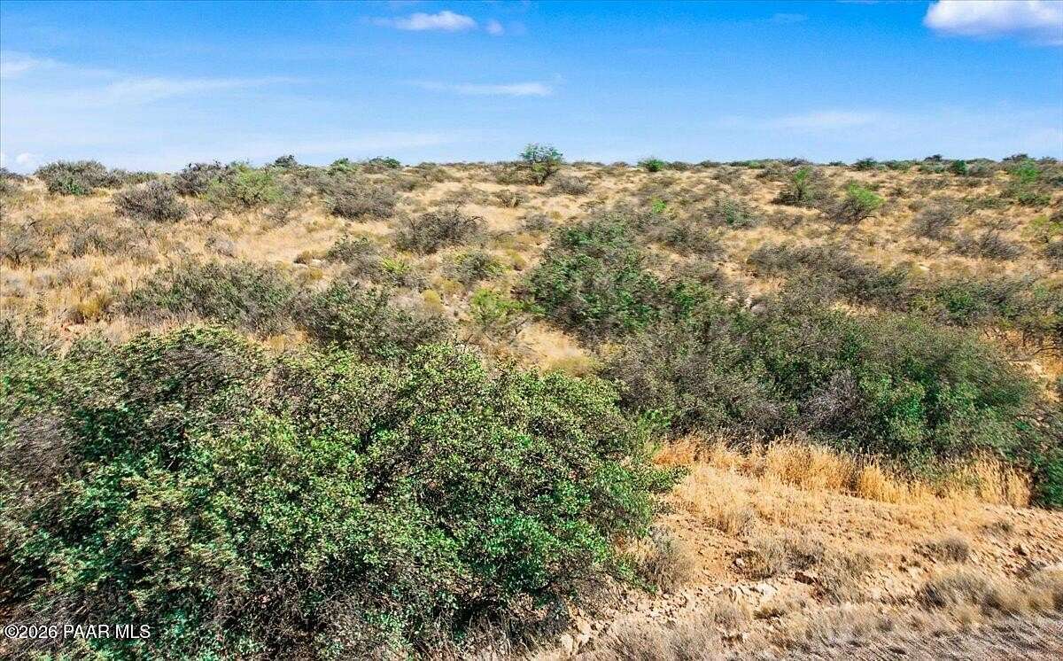1.29 Acres of Residential Land for Sale in Mayer, Arizona