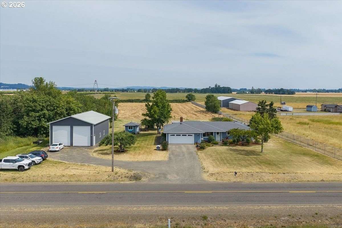 9.73 Acres of Land with Home for Sale in Albany, Oregon