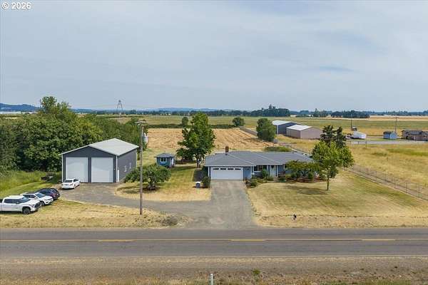 9.73 Acres of Land with Home for Sale in Albany, Oregon