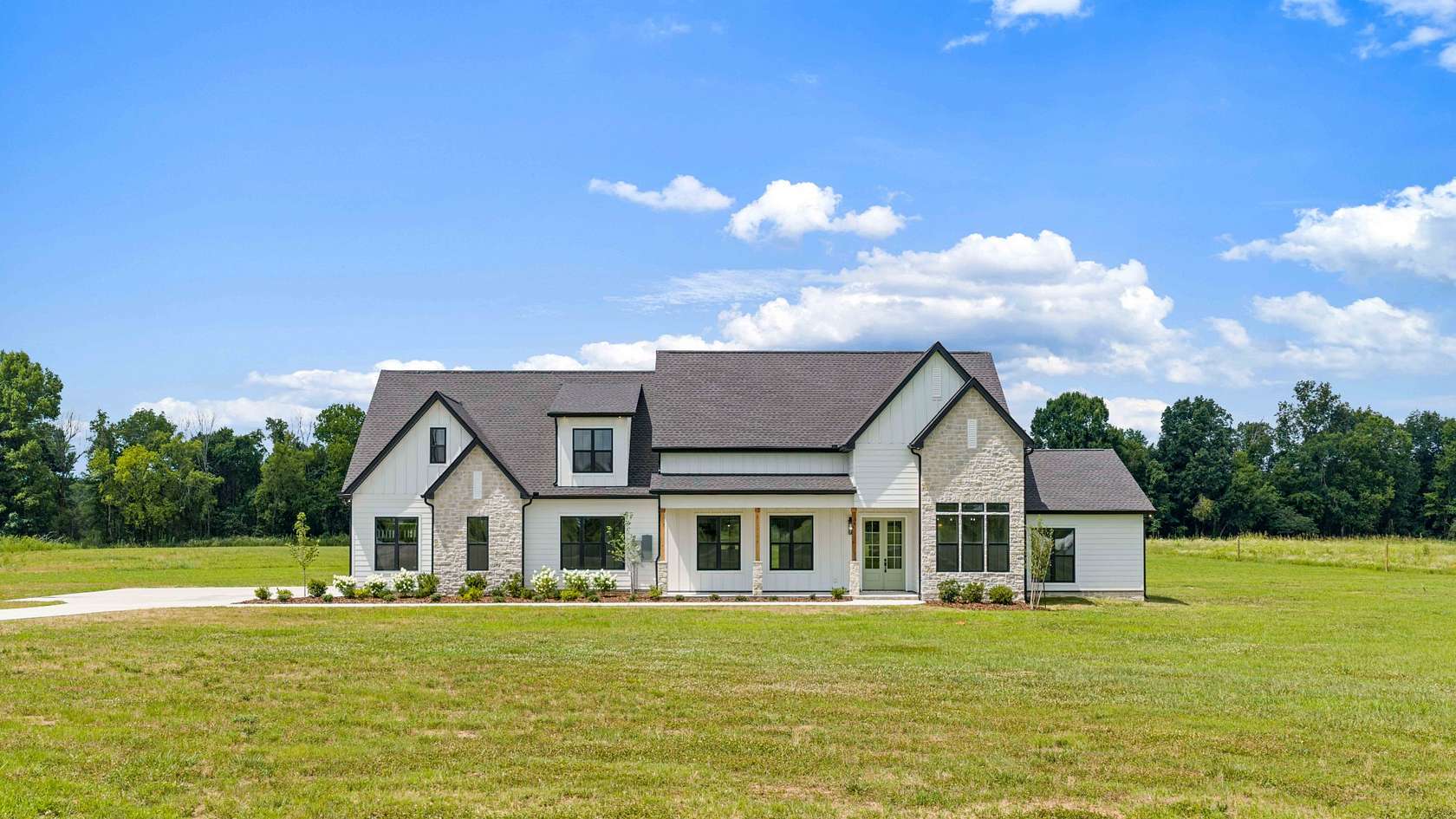 49 Acres of Recreational Land with Home for Sale in Christiana, Tennessee