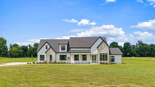 49 Acres of Recreational Land with Home for Sale in Christiana, Tennessee