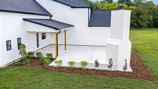 5 Acres of Land with Home for Sale in Christiana, Tennessee